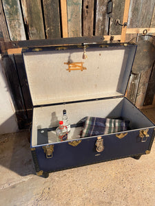 Vintage Overpond Plywood packing trunk - coffee table - blanket box - drinks cabinet