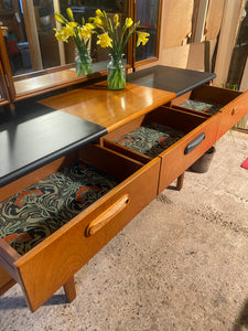 Dressing table - Meredew